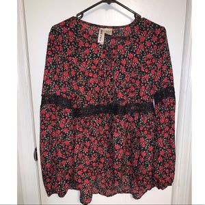 Women’s floral long sleeve top size large